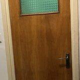 Cumpar usa baie bloc comunist, in stare foarte buna